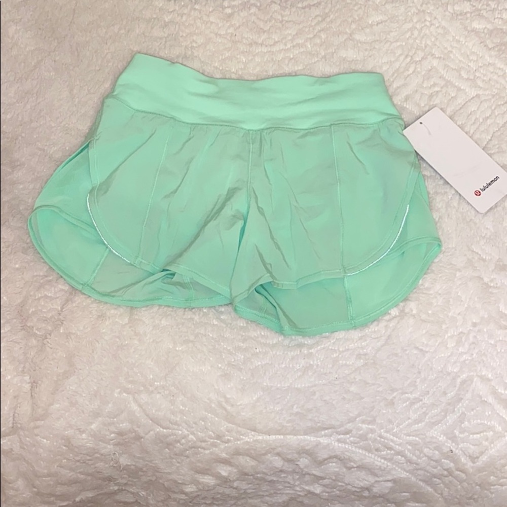 Lululemon Attack the Track Short 4”